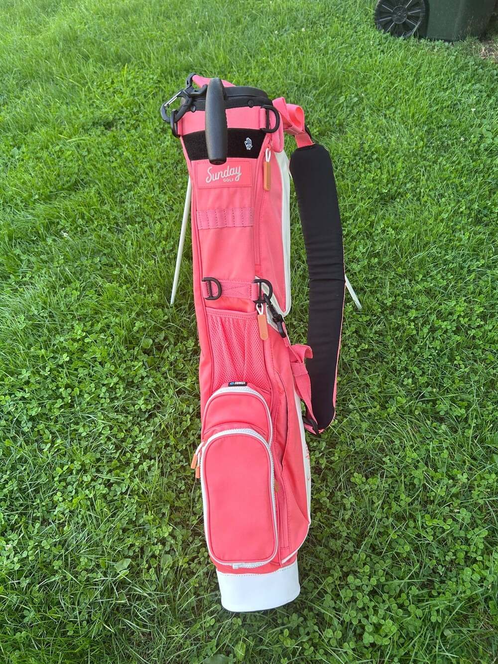 Sunday Golf Loma XL Stand Bag Coral Pink